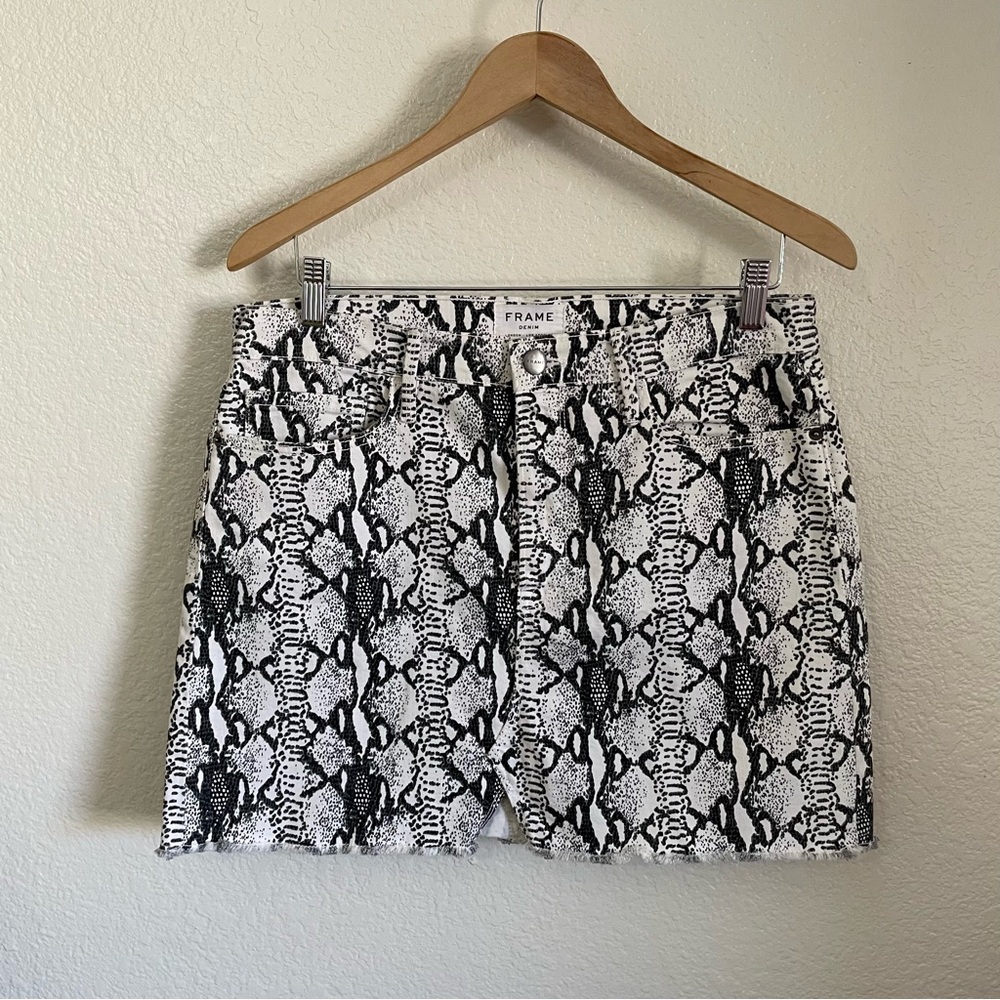 NWT Frame Denim Python Snake Print Le Mini Skirt White Grey Black Size 30